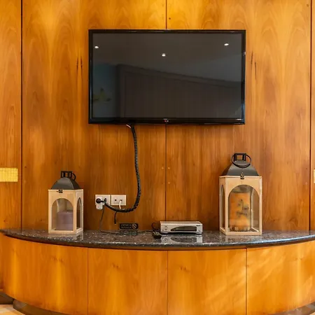 Готель Franz Бібіоне