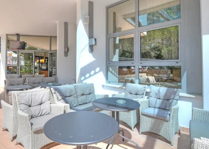 Franz 3* Бібіоне